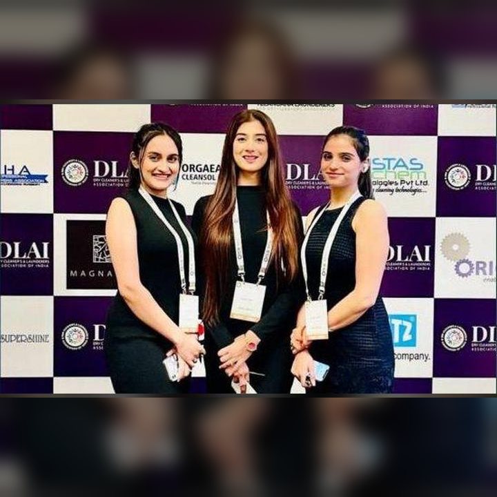 Hostesses at the DLAI national convention