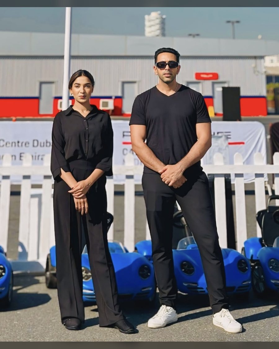 Guest handling crew on deployment in Dubai