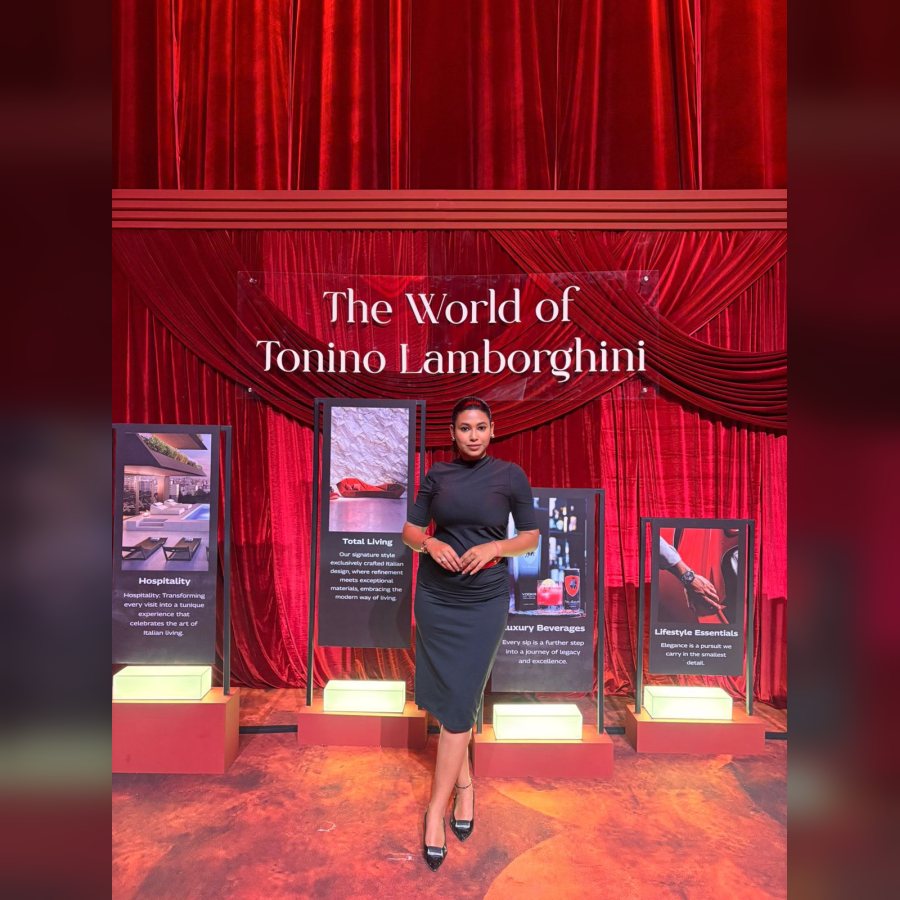 Hostess at the Tonino Lamborghini showcase
